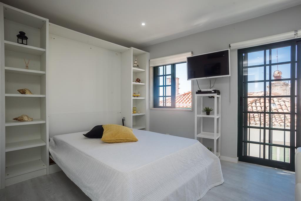 Apartamento Casa Amarela سيسيمبرا المظهر الخارجي الصورة