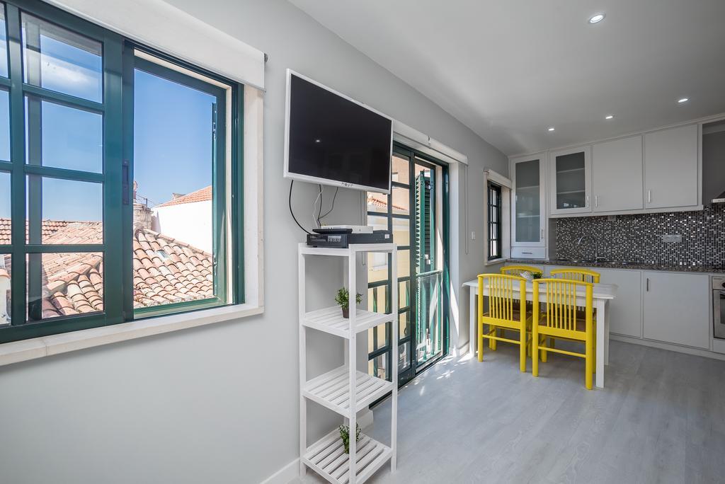 Apartamento Casa Amarela سيسيمبرا المظهر الخارجي الصورة