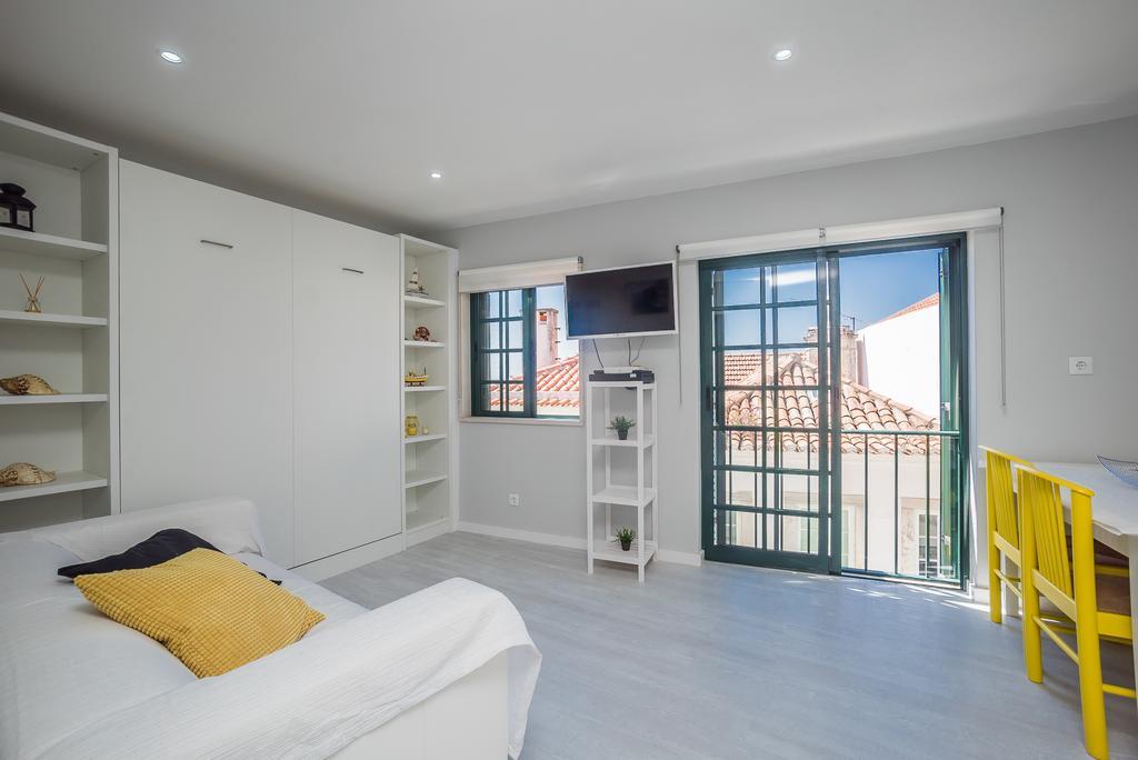 Apartamento Casa Amarela سيسيمبرا المظهر الخارجي الصورة